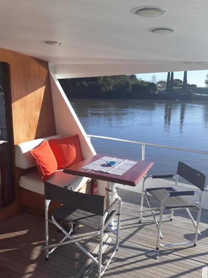 Готель Boat And Breakfast Fiumicino - Roma Остія-Антика Екстер'єр фото